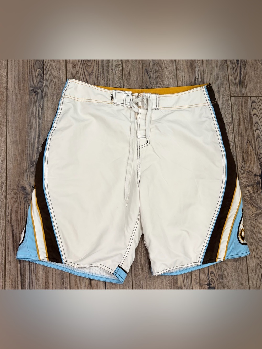 Vintage Y2K Quiksilver Board Shorts Mens 36 Surf Swim White Blue Brown